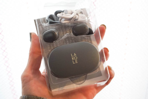 イヤホン-202212111