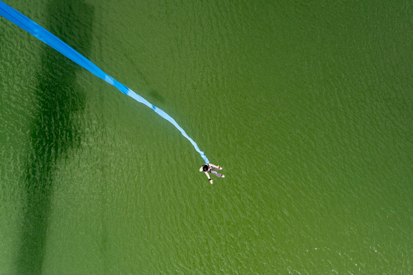 GRAVITATE20250407123607