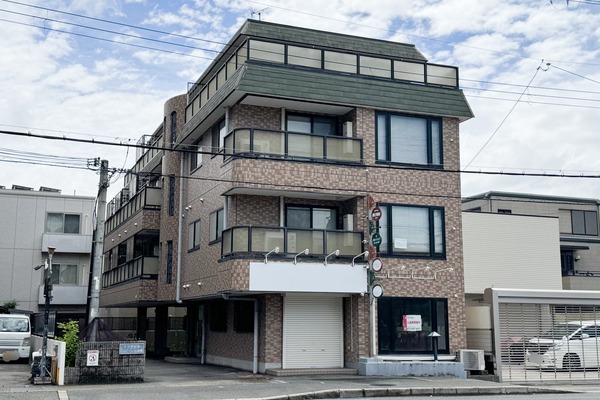 高槻市野見町 あさがおクリニック 建物全体