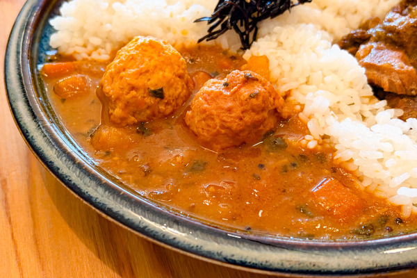 ないとうさんち　高槻市芥川町　チキンコフタカレー