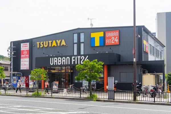 TSUTAYA-2307073