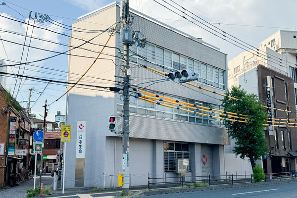 高槻市城北町 日本生命保険高槻ビル 外観