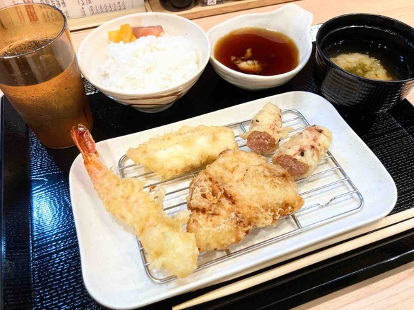高槻市富田町　天ぷら食堂ゑびす　定食彩