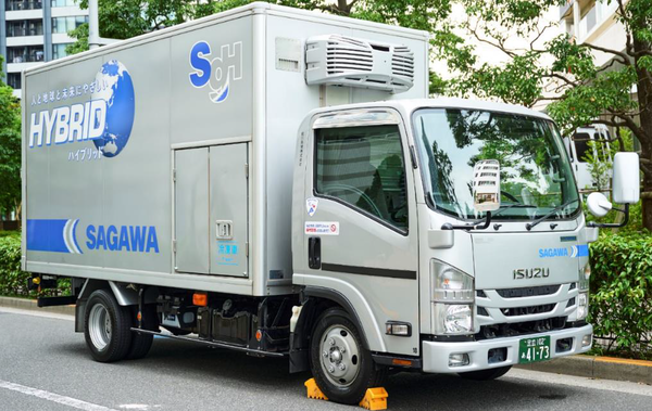 佐川急便トラック