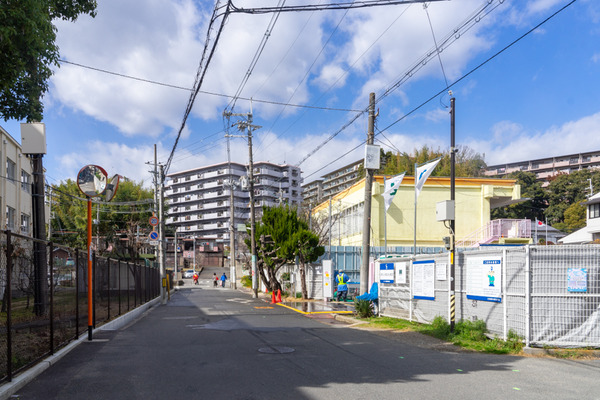 にじいろの森こどもえん-2102161