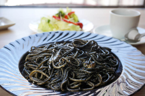 グラッツェ-2023020128