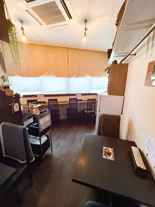 オムココワ 店内①
