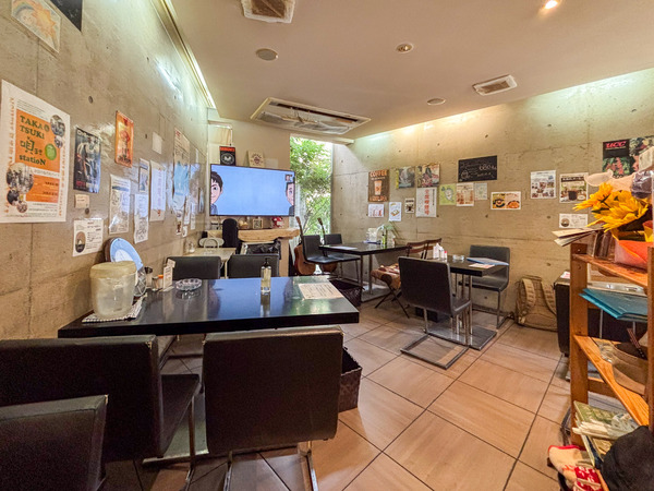 高槻サンライズカフェ 高槻市城北町 店内