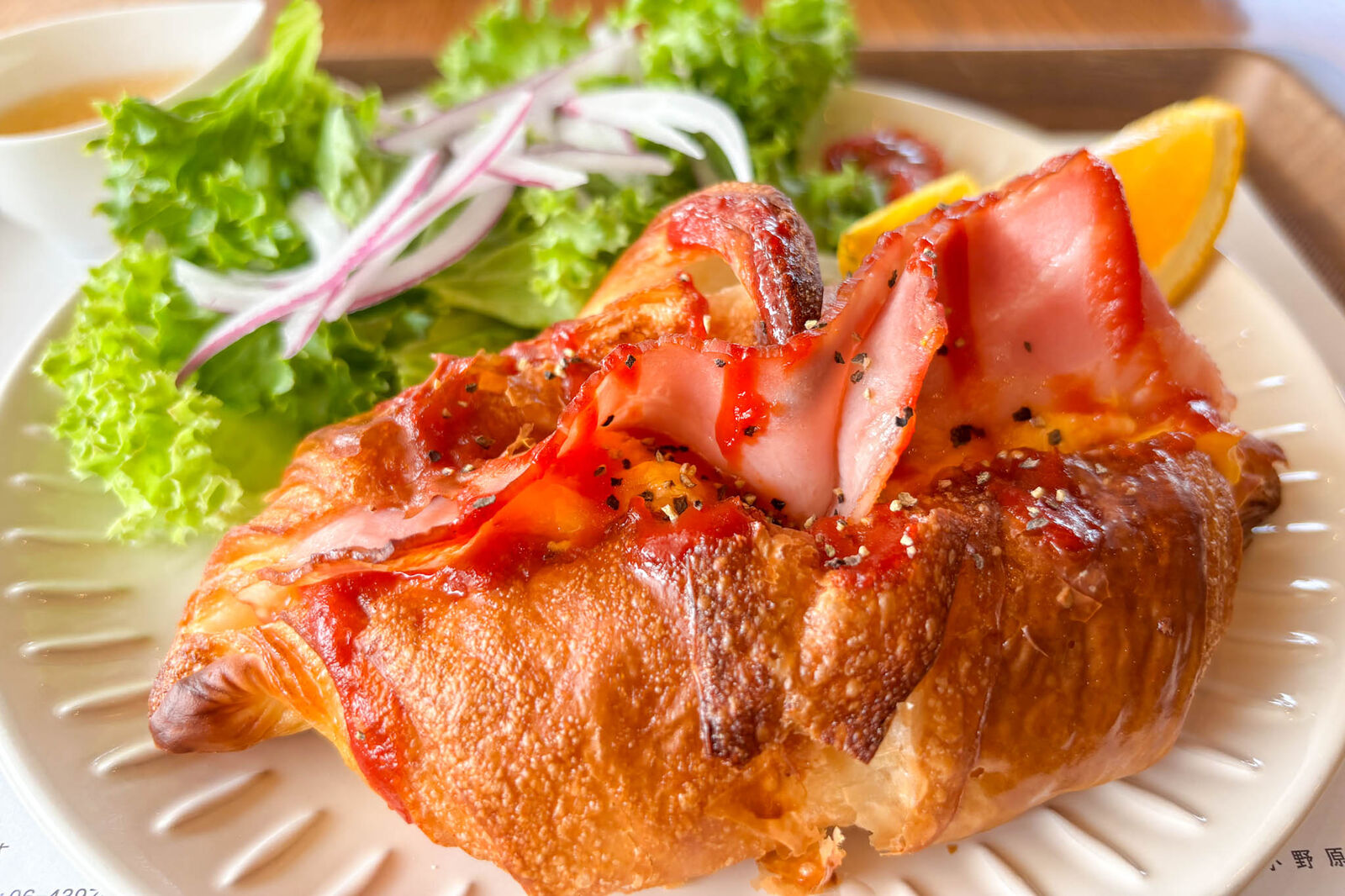 サニーサイド」の『平日限定モーニングセット』（高槻市岡本町）【た