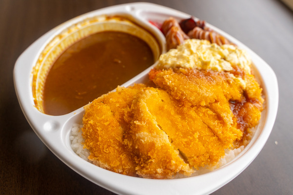 ライオンカレー-2101228