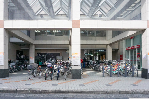 阪急高槻市駅スロープ-202112222