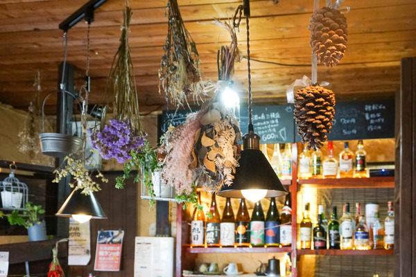 裸足のマミさんの店-2023020820