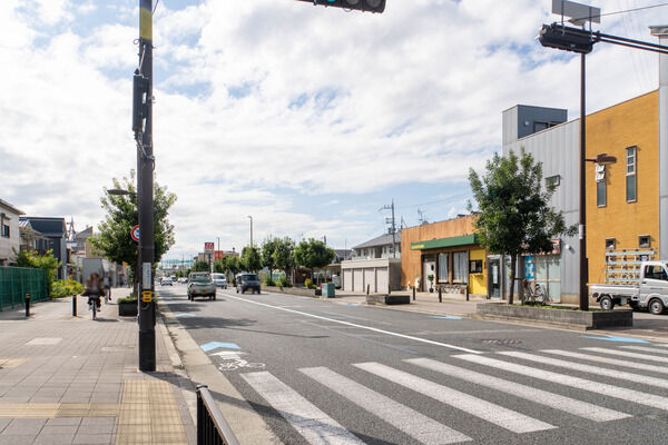 府道133号線ぞい鮎川に「（仮称）茨木鮎川クリニックビル」ができるみたい。1階には「プラザ薬局」。夏オープン予定