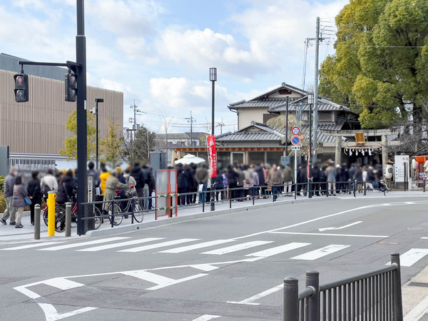 毎年恒例の野見神社にできてた初詣の行列【たかつーフォト】