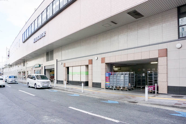 阪急高槻市駅スロープ-2021122211