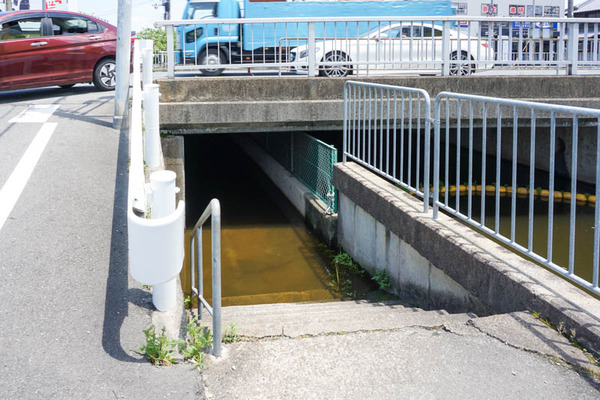 アンダーパス-202205231