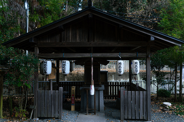 摂津一の宮神社-20122110