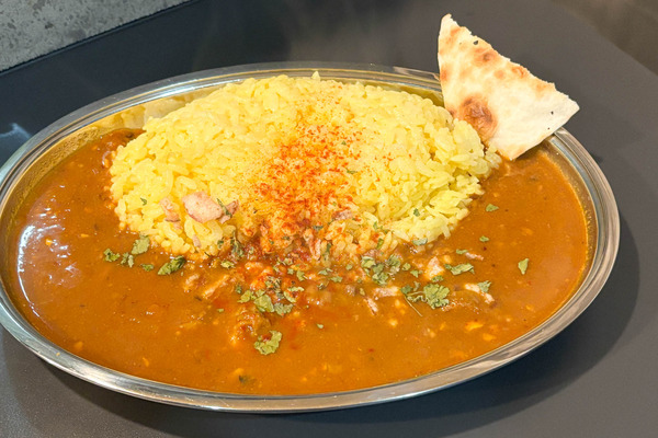 「インド流スパイス工房 哲学カレー」の『チキンカレー』（高槻市高槻町）【たかつーグルメ】