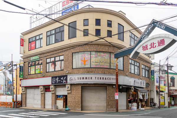 阪急高槻市駅近くにたこ焼きやポテトのテイクアウト専門店ができるみたい。5月中旬オープン予定