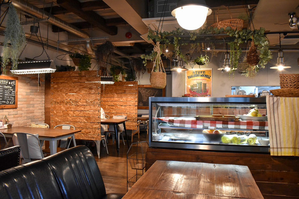 LINE_ALBUM_TONDAMACHI CAFE_240806_1