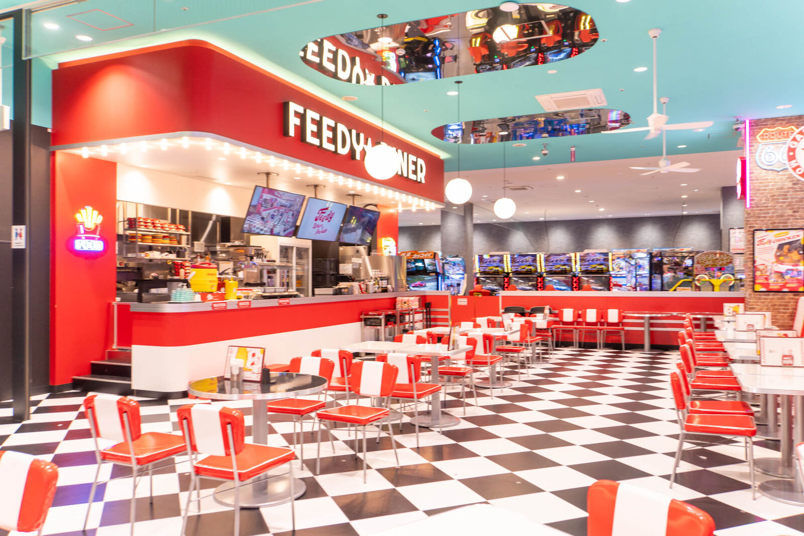 Feedy Diner&Arcade」の『フィーディーチキンバーガーセット』（イオン