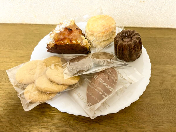 「sweets shop amian」の『紅玉のタルト』など（高槻市城南町）【たかつーグルメ】