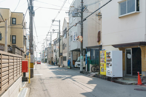 0315_まぐろ自販機-1