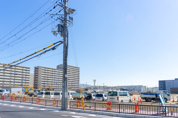 配送センター-2302281