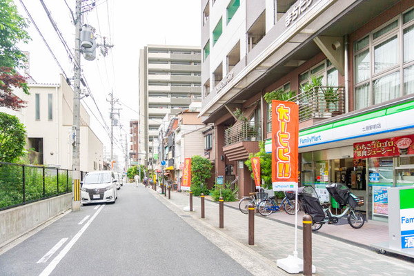 ファミリーマート土居駅前店（小）2105263