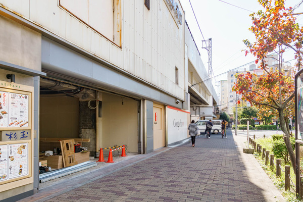 守口市駅前のなにか_221026-3