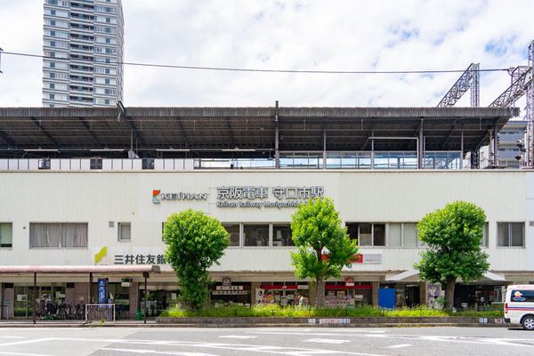 京阪守口市駅-2106291