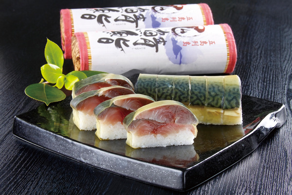 3_三井楽水産-鯖寿司