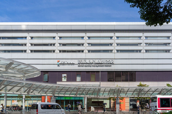 寝屋川市駅外観