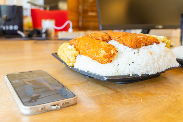 メガ盛りマンモス弁当2-22041212