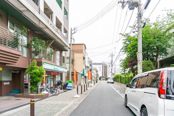 ファミリーマート土居駅前店（小）2105261