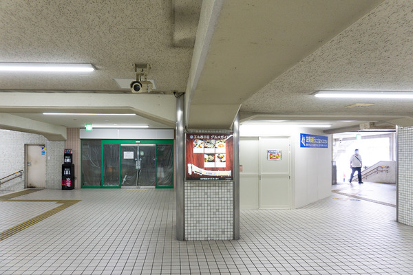 西三荘駅前の歩道橋 20240903-7