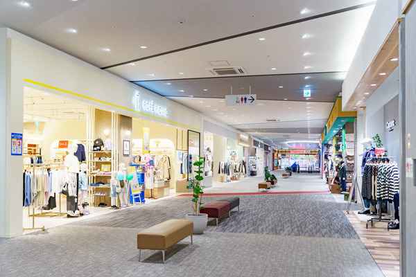 ららぽーと門真-2503244