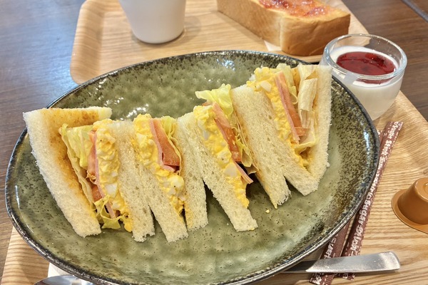 【守口】「Aroma&Calm Dorado」の『ハムたまごサンド』など（守口市河原町）【もりかどグルメ】