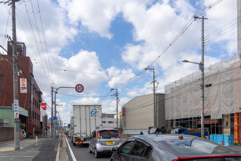 府道8号線ぞい諸福の快活clubが閉店してる 解体工事もスタート 大東つーしん