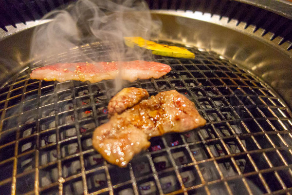 yakiniku-2110274
