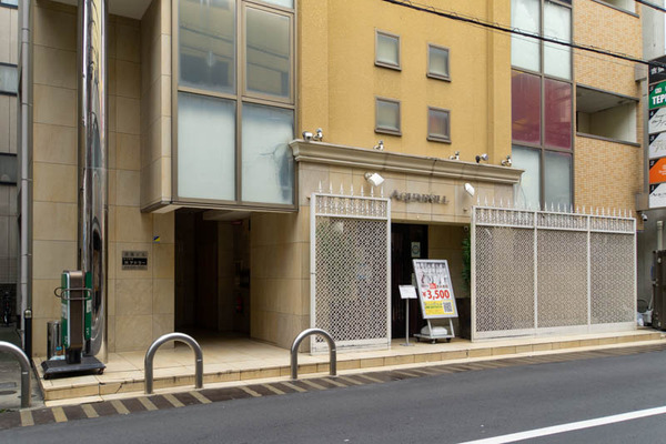 barzero20230217002159