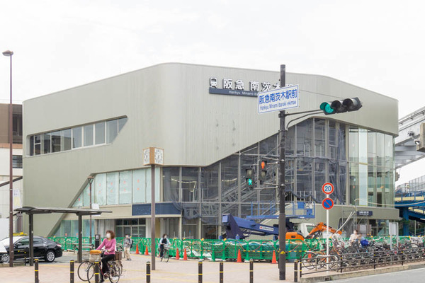 南茨木駅ビル20220516174213