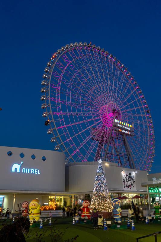 ららぽーとEXPOCITYのイルミネーションの様子【いばつーフォト ららぽーとEXPOCITYのイルミネーションの様子【いばつーフォト