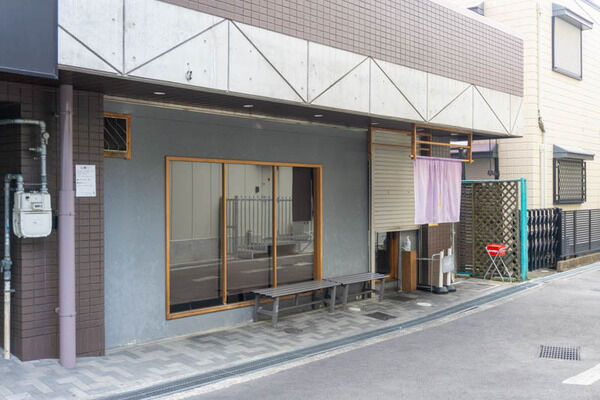 4f3dd128-s