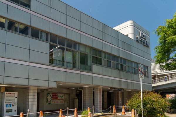 阪急北千里駅-2405141