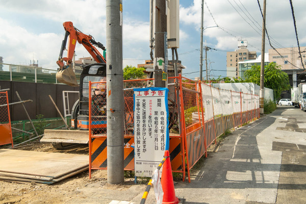 岸辺駅-2408223