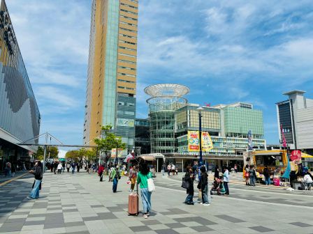 884e1d5d-aaf0-4a2c-9238-08aaba050a36