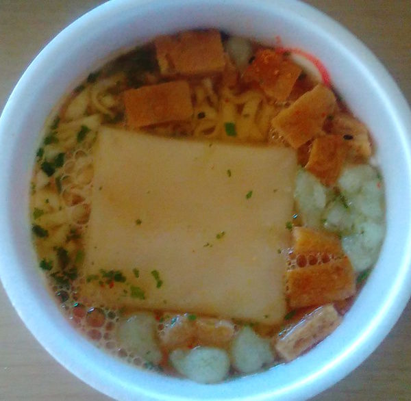 マルちゃん 白い力うどん カップ麺 小腹が減ったらインスタント麺 マルちゃん 白い力うどん カップ麺 小腹が減ったらインスタント麺