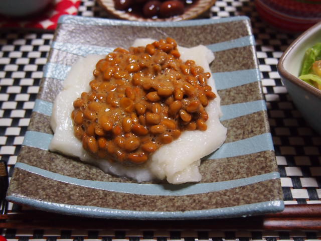 砂糖醤油の納豆もち Motimoti 砂糖醤油の納豆もち Motimoti