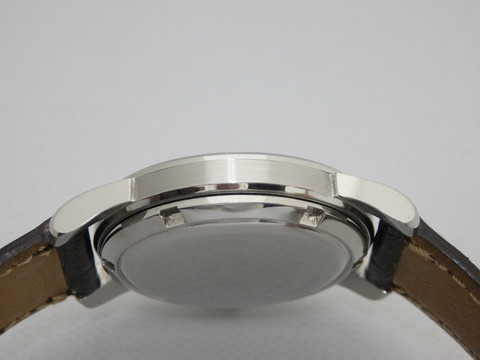 PB011736